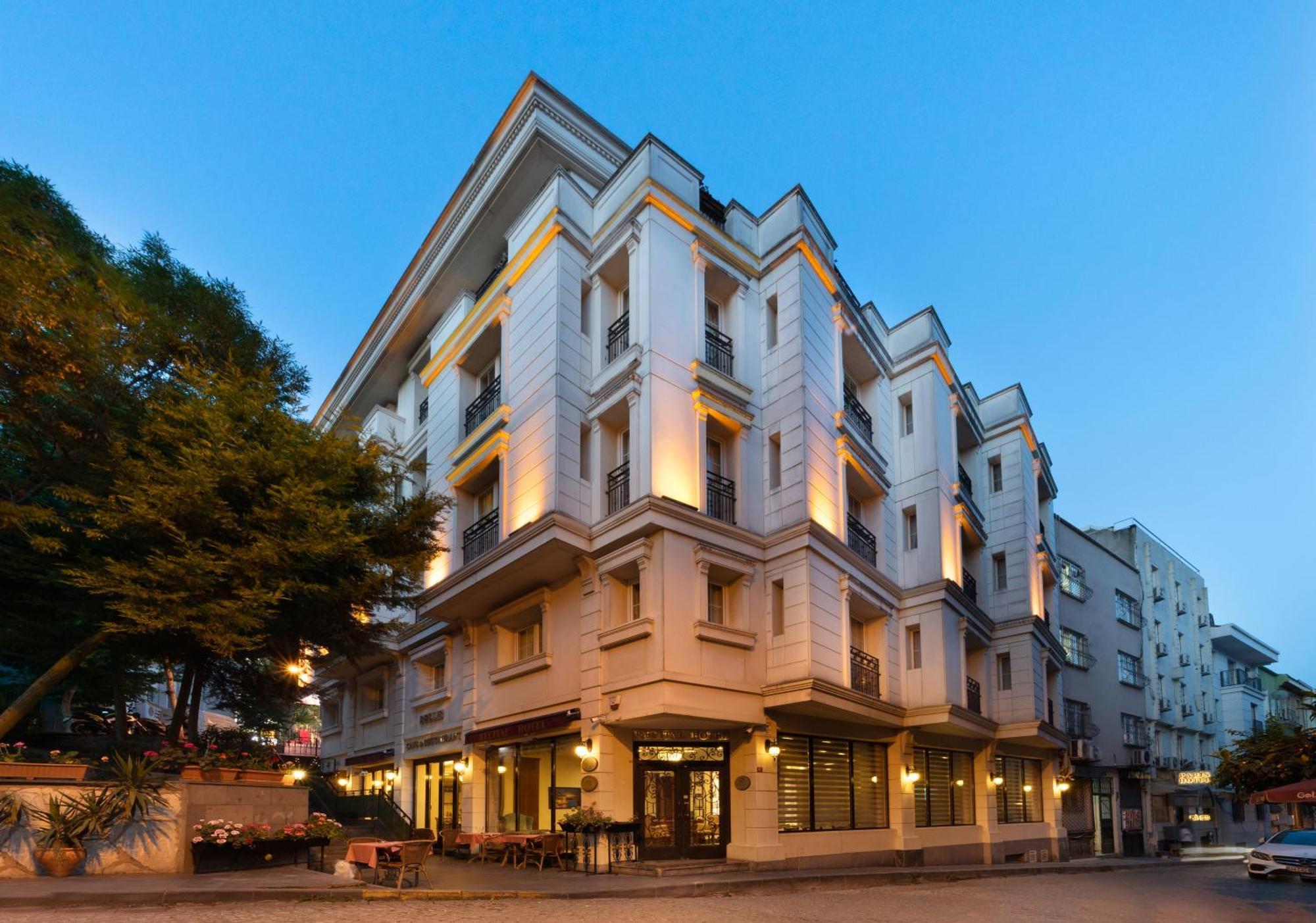 Recital Hotel — Photos 1